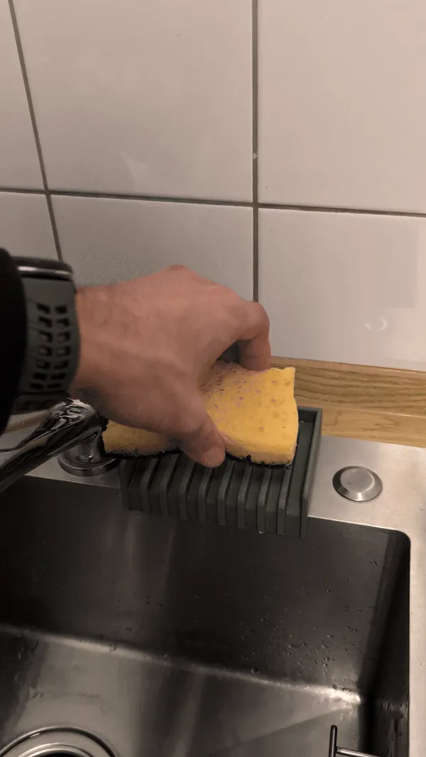 Sponge/soap holder - kitchen/bathroom