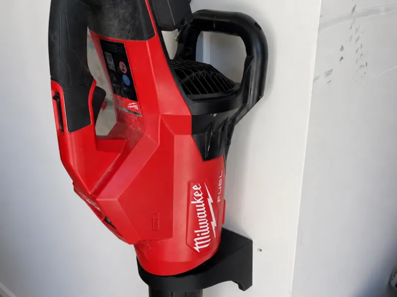 Milwaukee M18 Leaf Blower Wall Mount