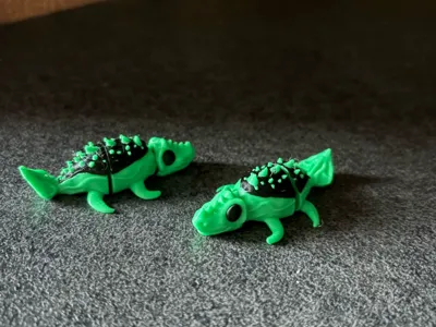 Mini articulated water dino
