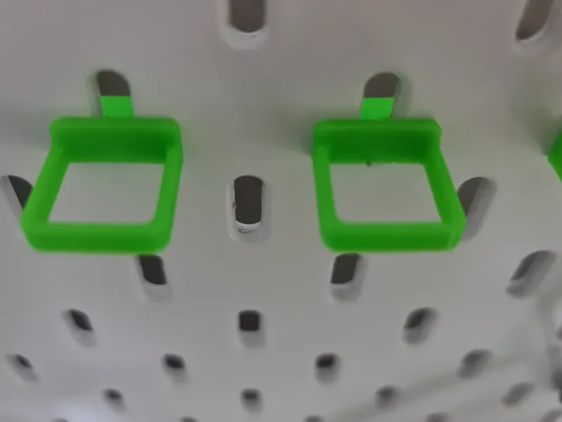 Simple glasses holder (IKEA Skadis)