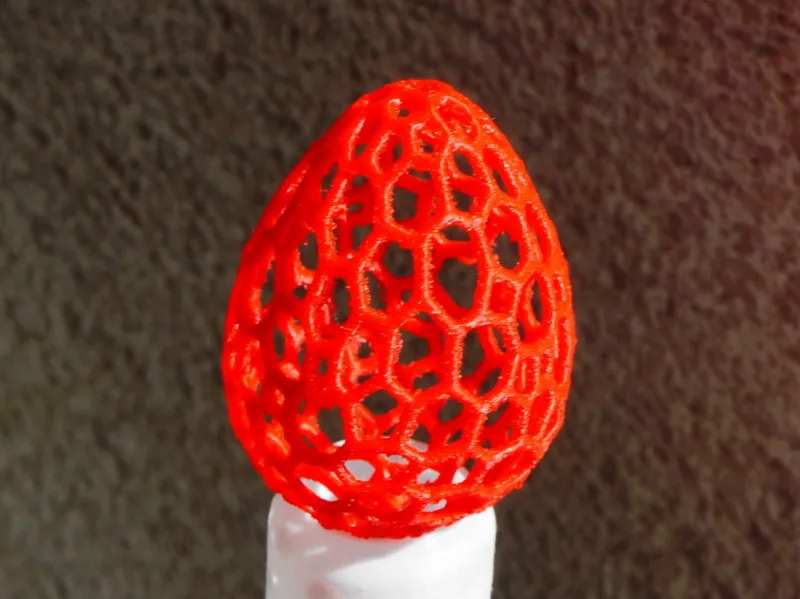 Voronoi Egg
