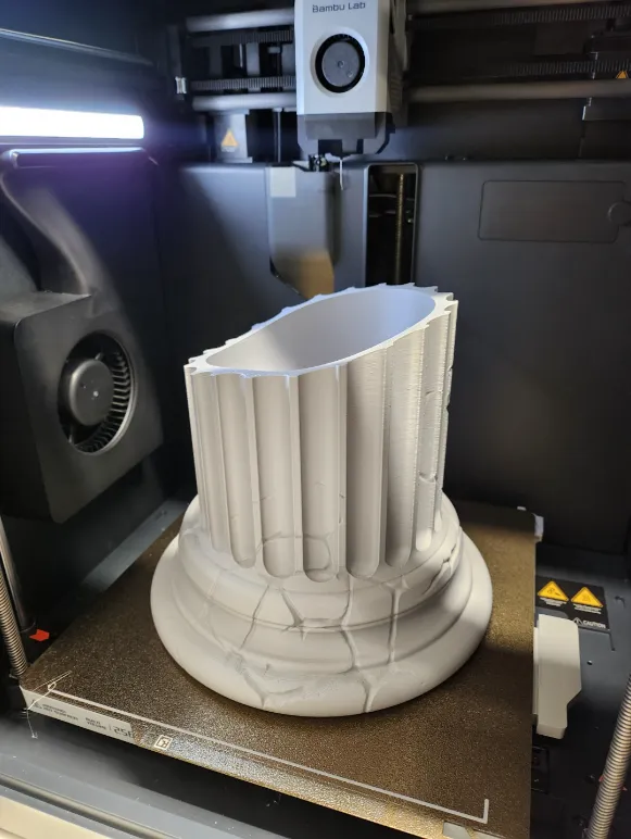 Greek pillar flower pot - destroyed/not destroyed view 4