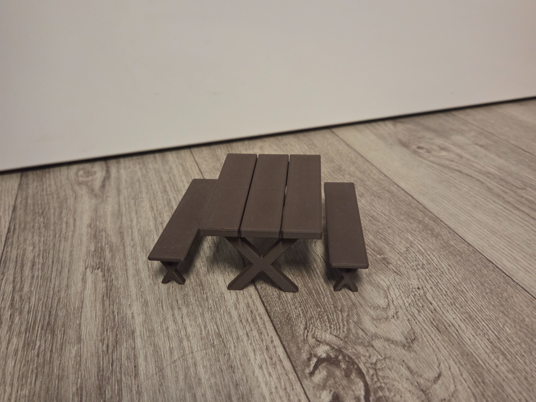Garden Table & Bench Set (1:15)
