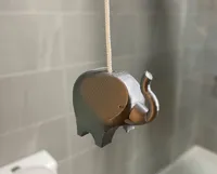 Tirette de lumière salle de bain éléphant — photo 1