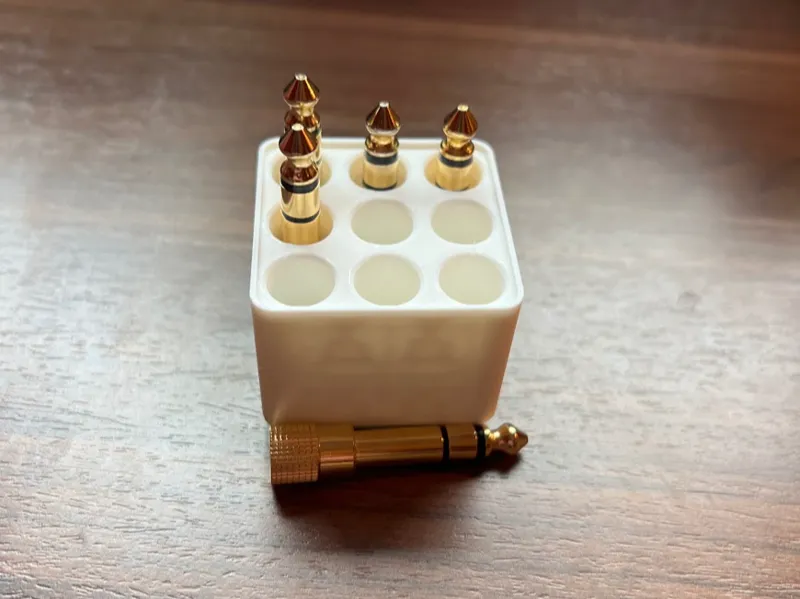 3.5mm to 1/4" Headphone Adapter Gridfinity