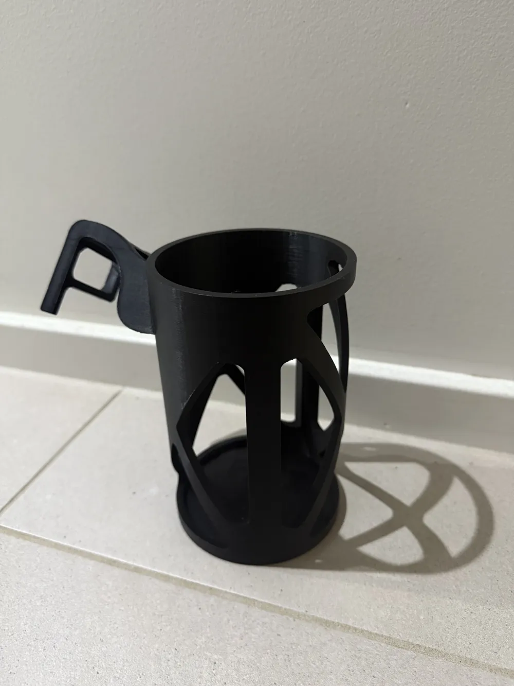 BYD Shark Yeti Holder - MakerWorld 3D Model | 3Drop