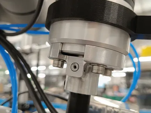 UR5e to JBC TRA470 Adapter COBOT Soldering Mount