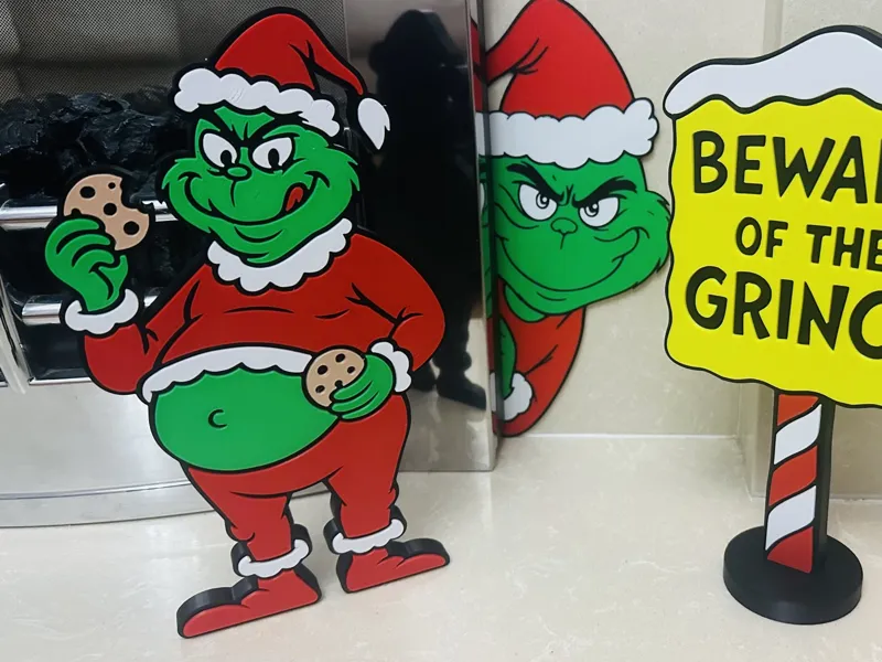 Grinch Cookie Snatcher - Holiday Display Piece
