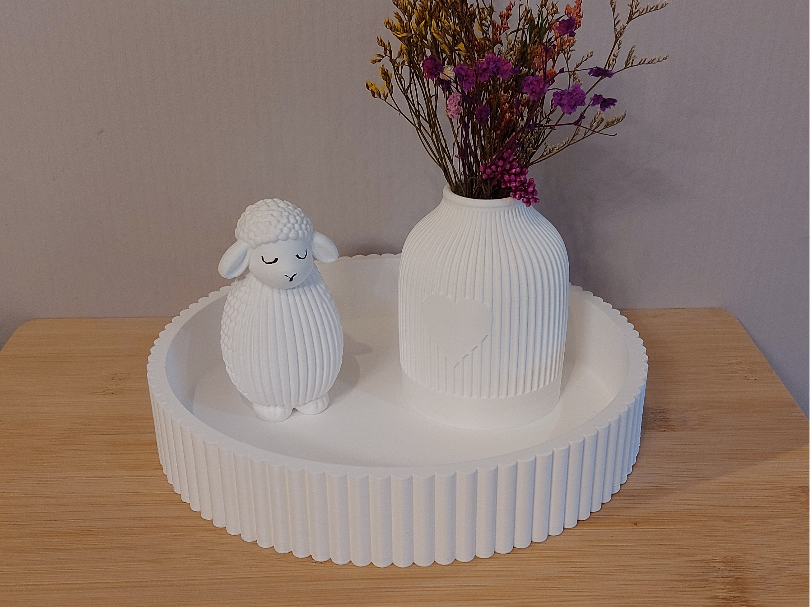Modern Fluted Tray – Round Ribbed Decorative Bowl