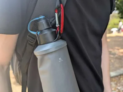Carabiner holder for SIMOND water bottle - DECATHLON