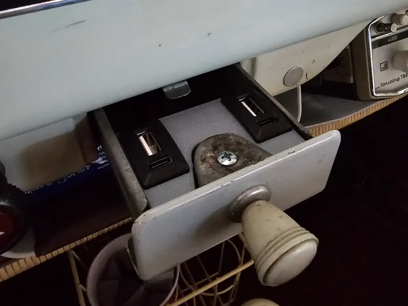 USB charging station Beetle Käfer 
