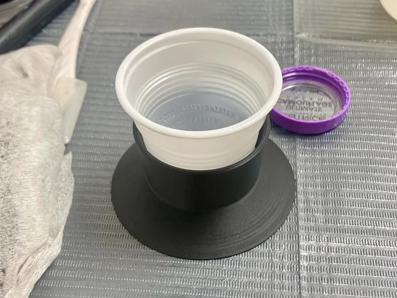 Disposable coffee cup (100ml) holder