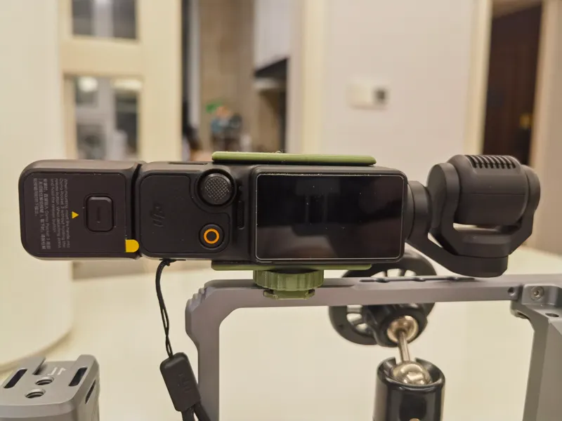 Pocket 3 - DJI： 热靴 + 固定 + 相机 + 配件