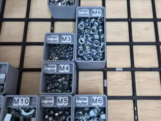 Gridfinity Bins with LABELFINITY cutouts