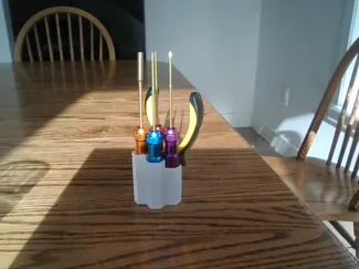 R/C screwdriver stand