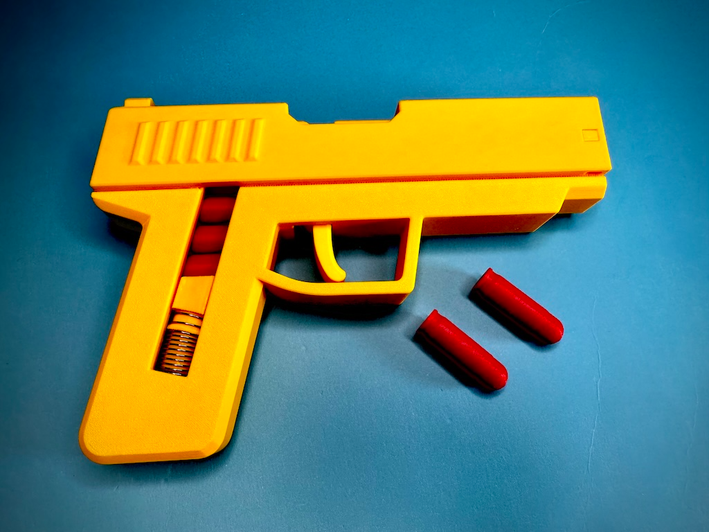 Bullet-Ejecting Peace Pistol - 1