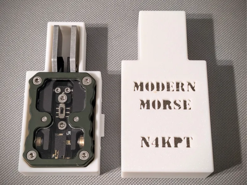 Modern Morse Nameless key case
