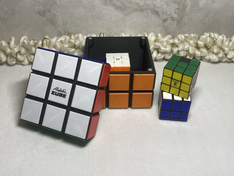 Oversized Rubik’s Cube Storage with Magnetic Lid