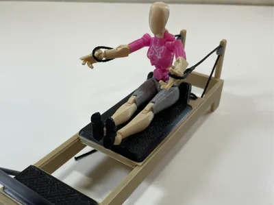 Dummy 13 Pilates Reformer