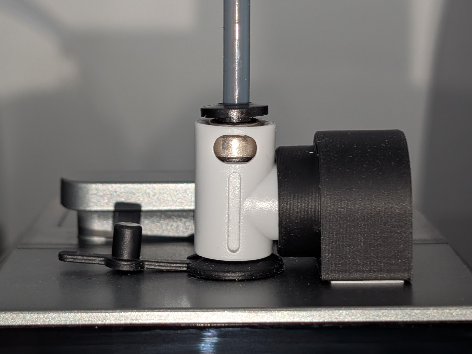 A1 mini PTFE Tube Connector bracket (parametric)