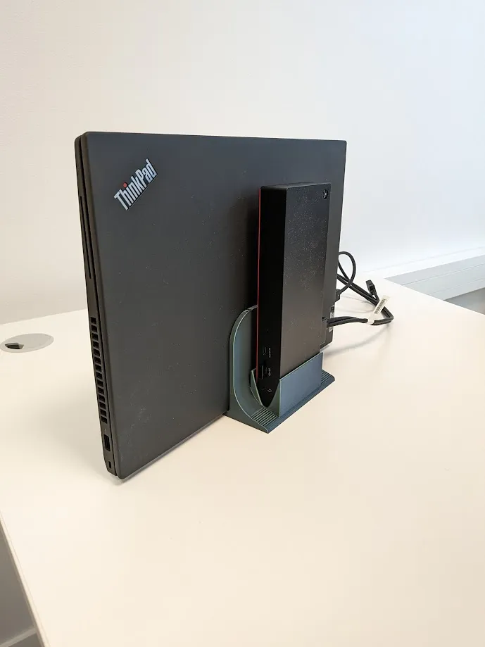 Lenovo P16s Laptop &Lenovo Tunderbolt 4 Dock Stand