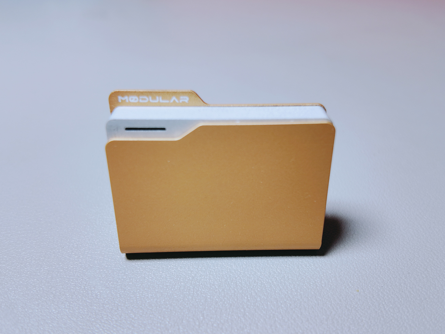 Folder-shaped high-speed card reader