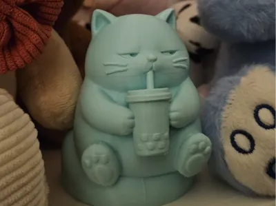 Grumpy cat figurine