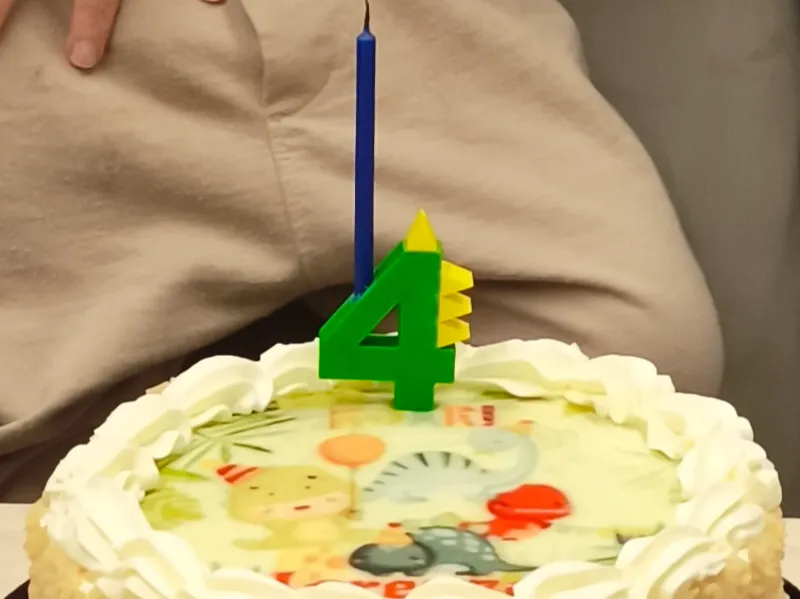 porta candela 4 anni, tema dinosauro 