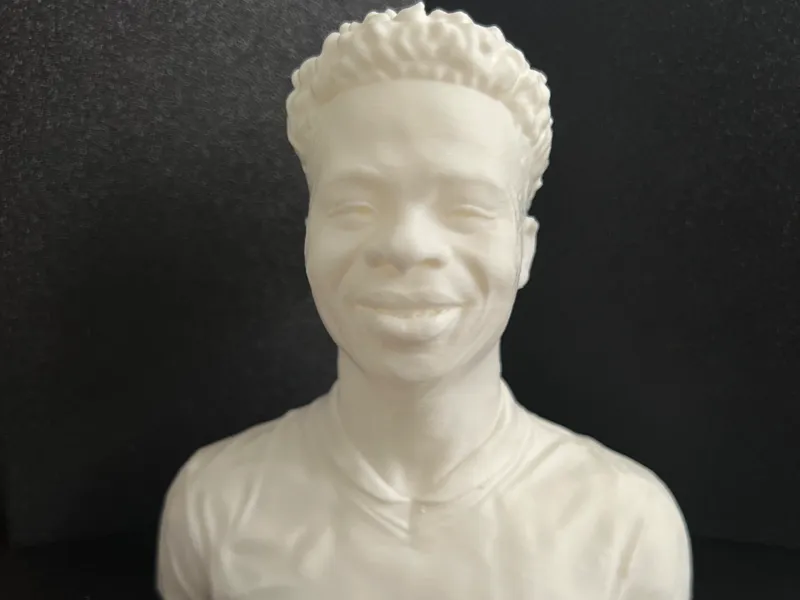 Bukayo Saka Bust