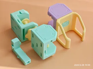 迷你 Skadis 桌边洞洞板 