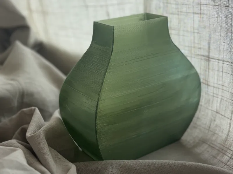 Momentum Vase