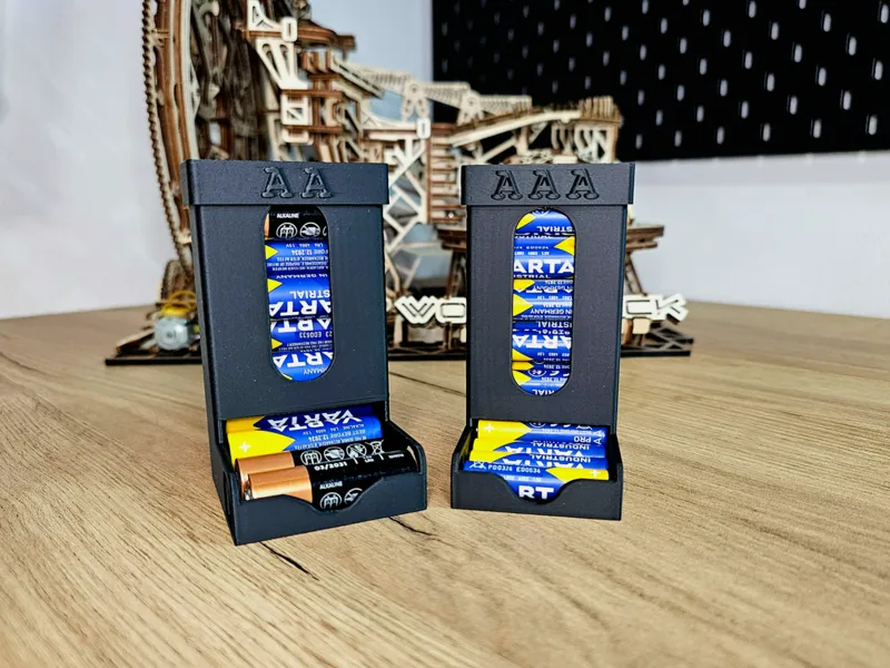 Kompakter Batteriespender AA & AAA