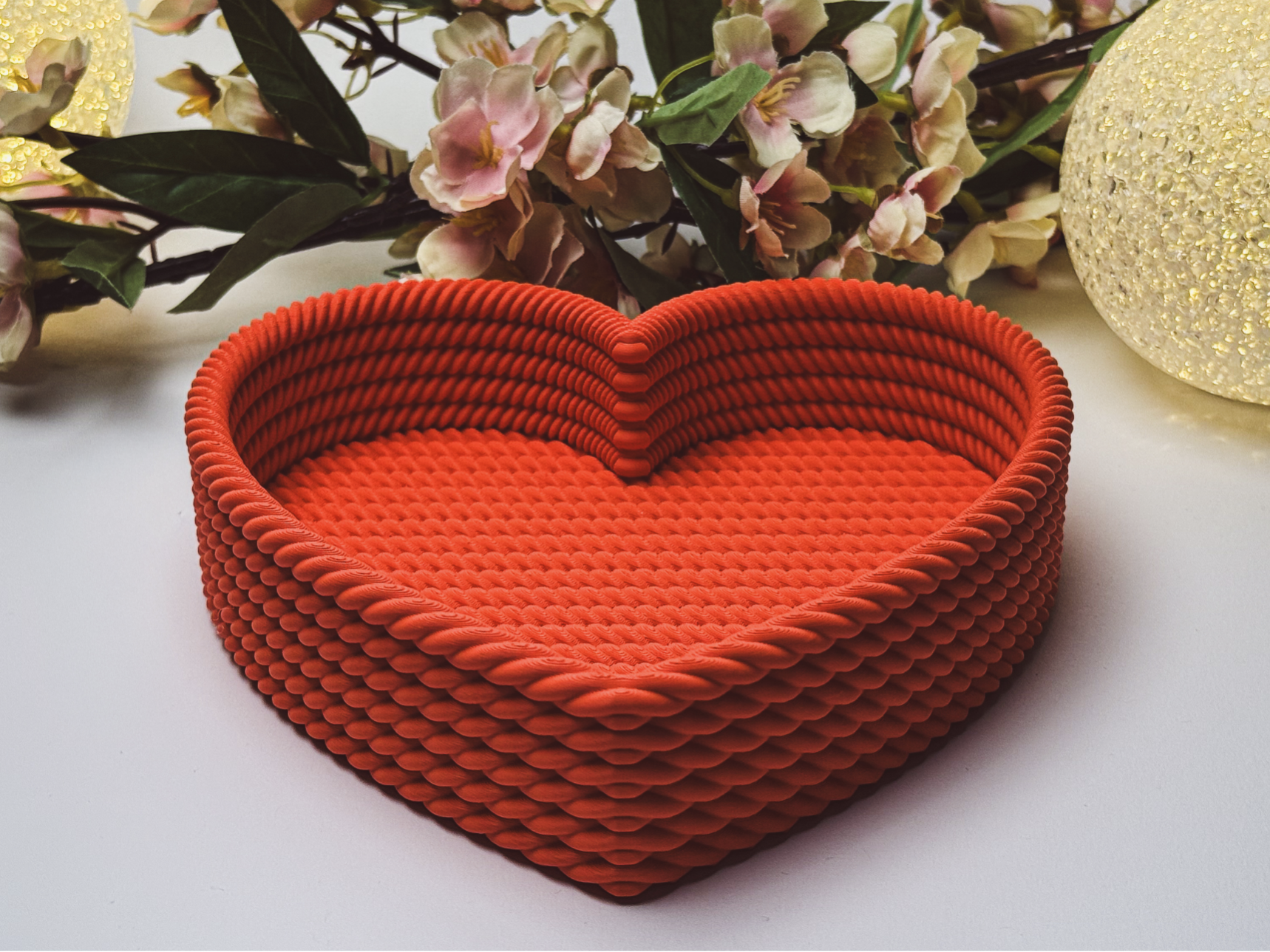Heart Bowl with Rope Texture