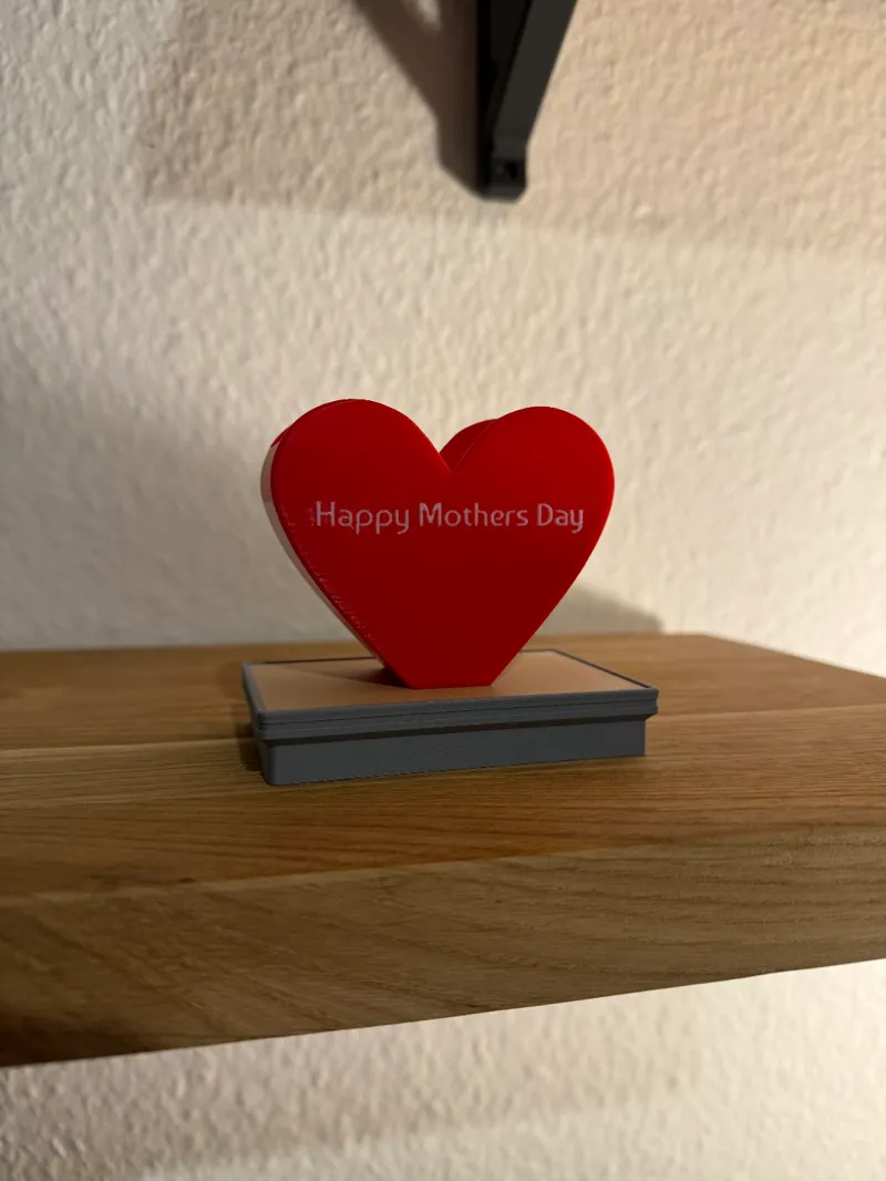 Mothers Day Hart with Vase