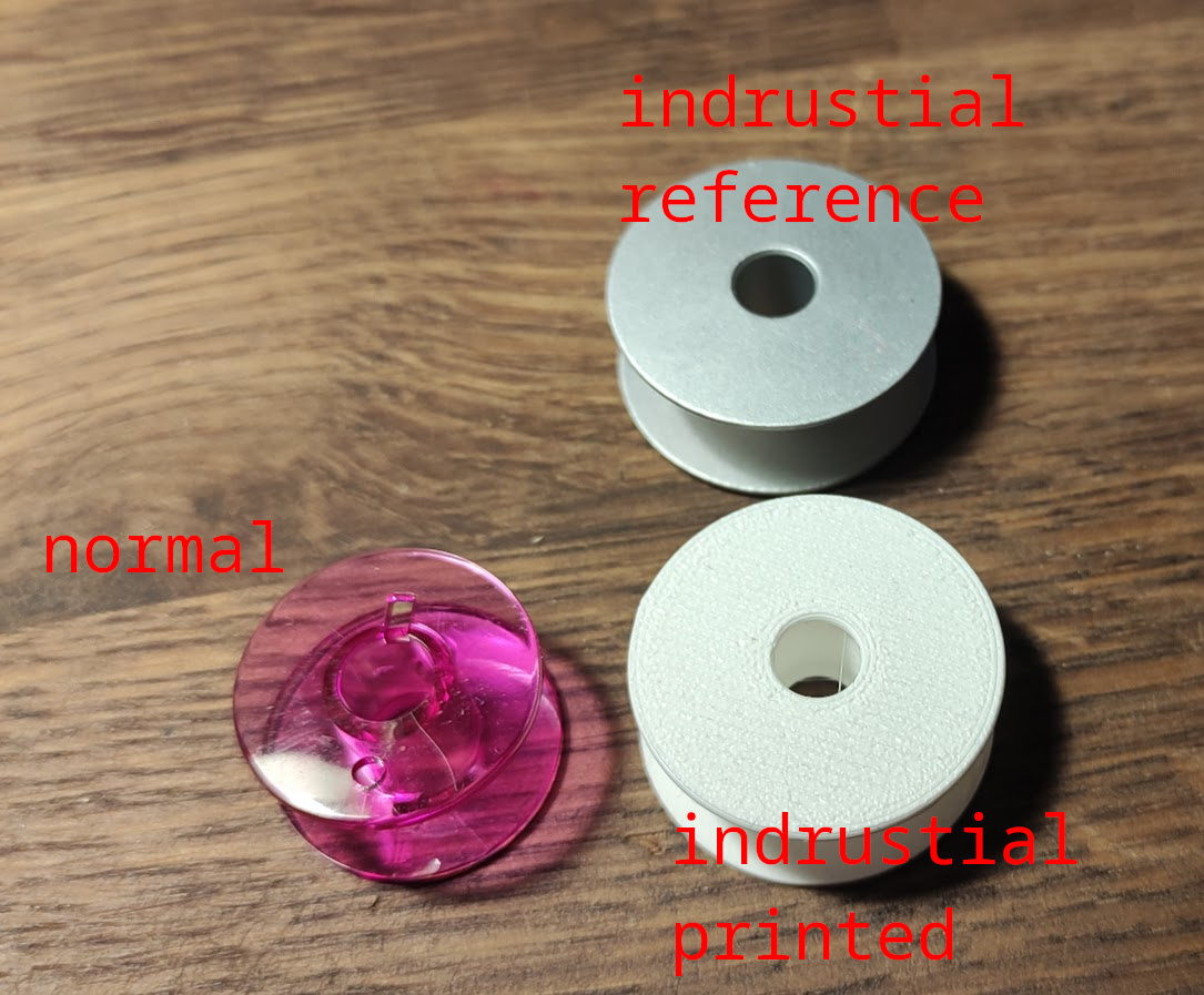 Miniatura 5 do modelo 3D Sewing Bobbin
