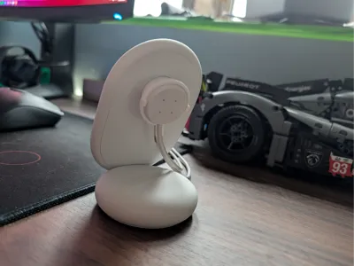Pixelsnap Stand Watch Holder