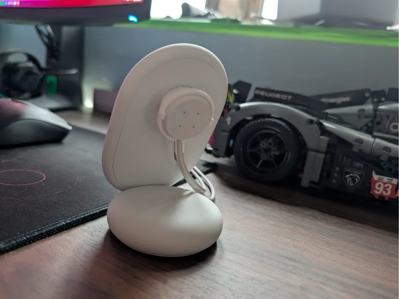 Pixelsnap Stand Watch Holder