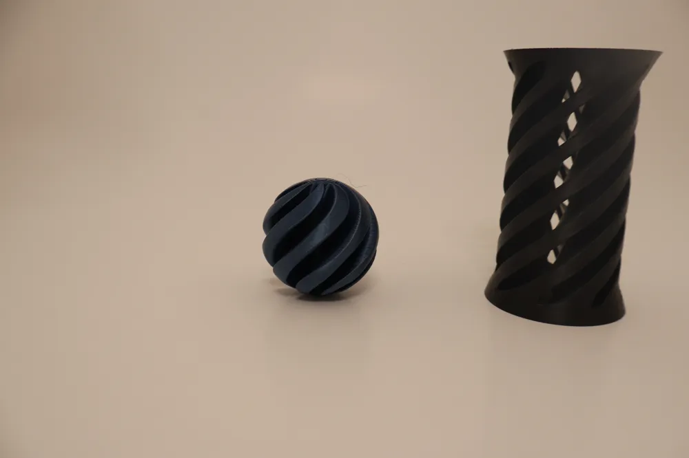 FIDGET BALL Vortex Thread Passthrough Fidget-Simpl by Fin3dPrinting ...