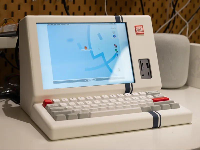 Retro PC case(mac mini one)