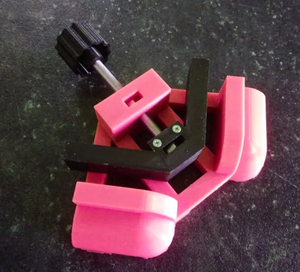 https://makerworld.bblmw.com/makerworld/model/US60908f55c7d8b4/design/2024-04-06_ecd993c2cfe97.jpg