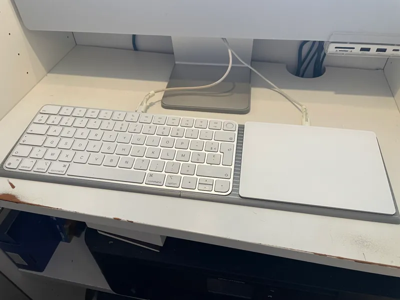 Apple - Magic Keyboard  & Magic Trackpad 2