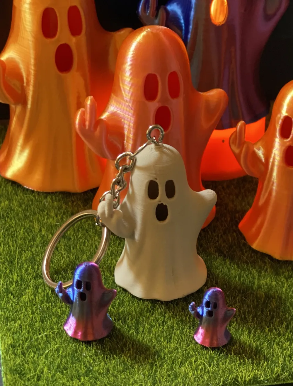 Spooky Ghost Keychain by BlackMarketier MakerWorld: Download Free 3D Models