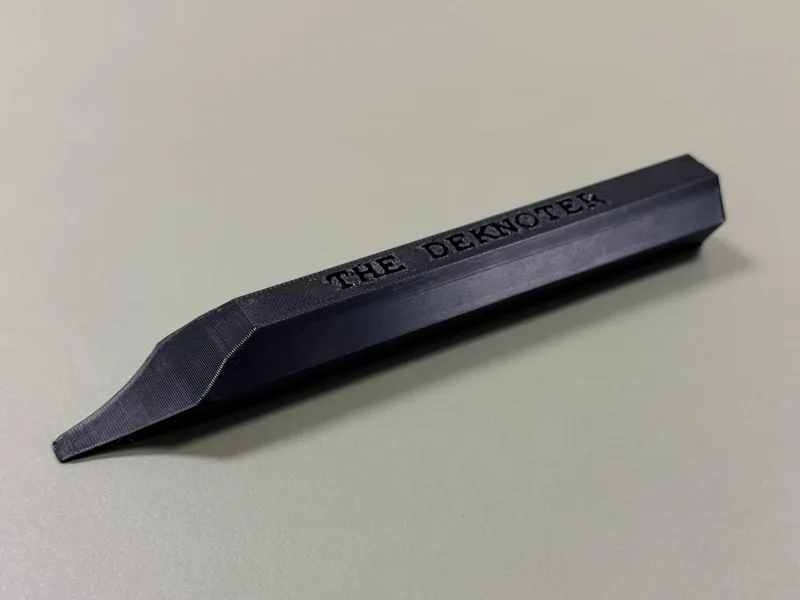 The De-Knoter, Tool for removing knots in leashes