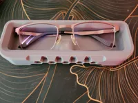 Support à lunettes motif hexagonal — photo 4