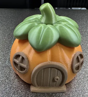 Adorno temático: Charming Pumpkin Cottage — vista de referencia 3