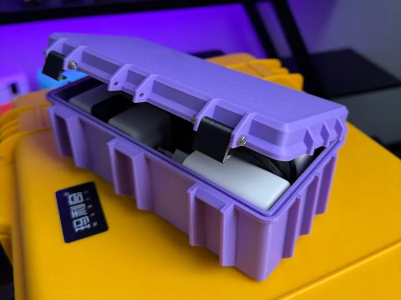 Medium Utility Case