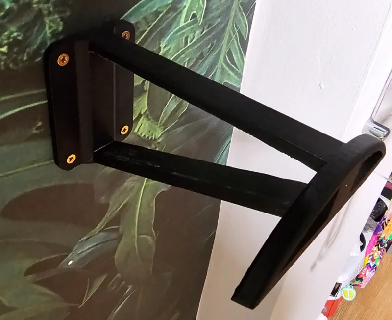 Long top hand wall display 
