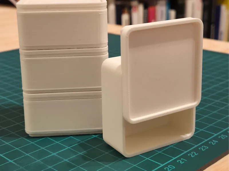 Stackable sliding box - 5cm square 