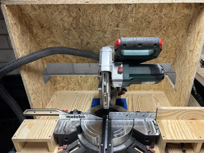 Universal Miter Saw Bench Dust Funnel– HT40 / HT50