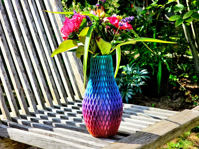 Modern design vase with cross pattern